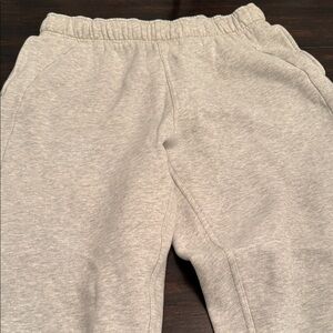 Lululemon mid rise Jogger Pants
